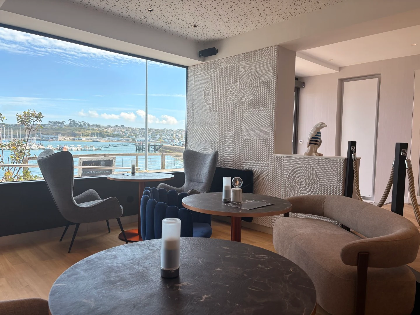 lobby_Thalassa_6519