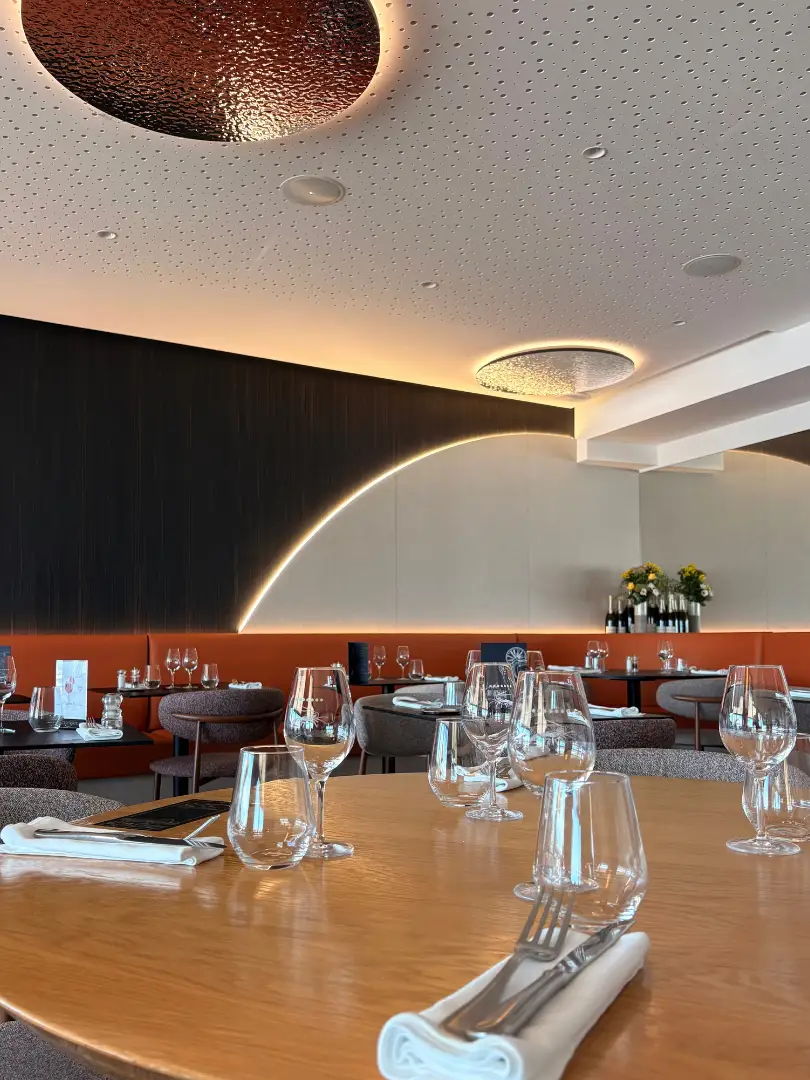 restaurant