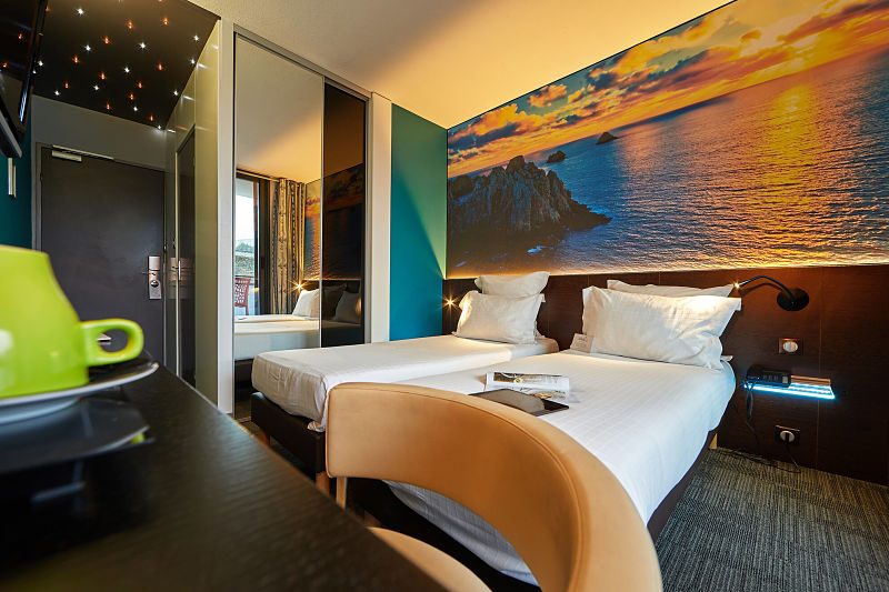 chambre-double-standard-avec-balcon-hotel-spa-camaret-thalassa-4